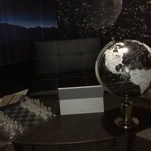 Meet your Posher, Lux